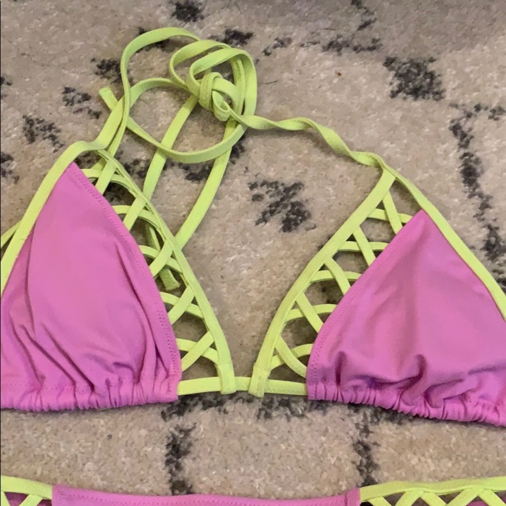 Vs Bikini - image 3